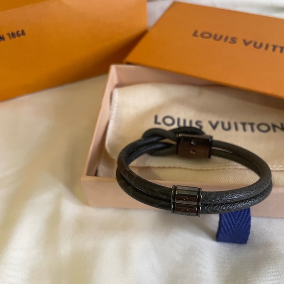 Louis Vuitton Loop Bracelet - Picture 2 of 4